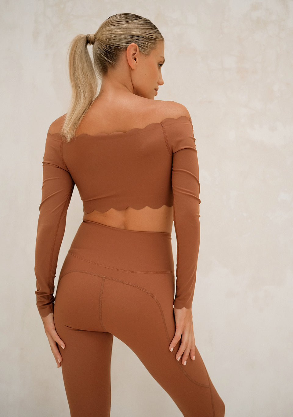 WAVE MOTION SET CINNAMON