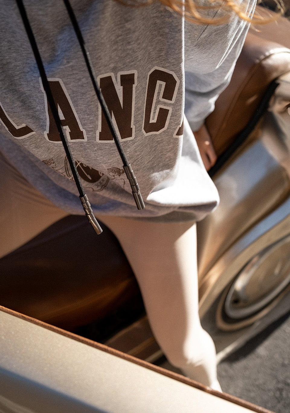 HOODIE BALANCE